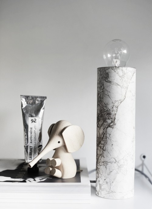 simple-diy-table-marble-lamp