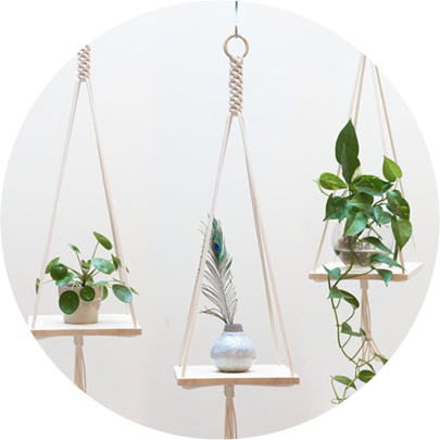 Macrame-plant-hanger